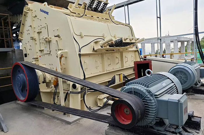 山美反擊式破碎機(jī)助力湖南省邵陽縣蓮花山建筑石料用灰?guī)r礦項(xiàng)目順利投產(chǎn)