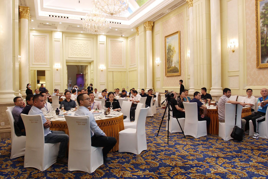 楊安民從業(yè)卅五周年系列報(bào)道--“璀璨卅五年，榮耀共分享”紀(jì)念晚宴