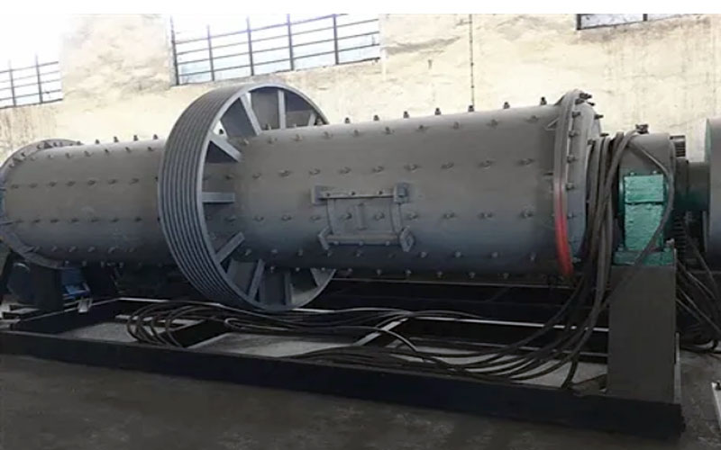 小型球磨機(jī)一臺(tái)的價(jià)格？