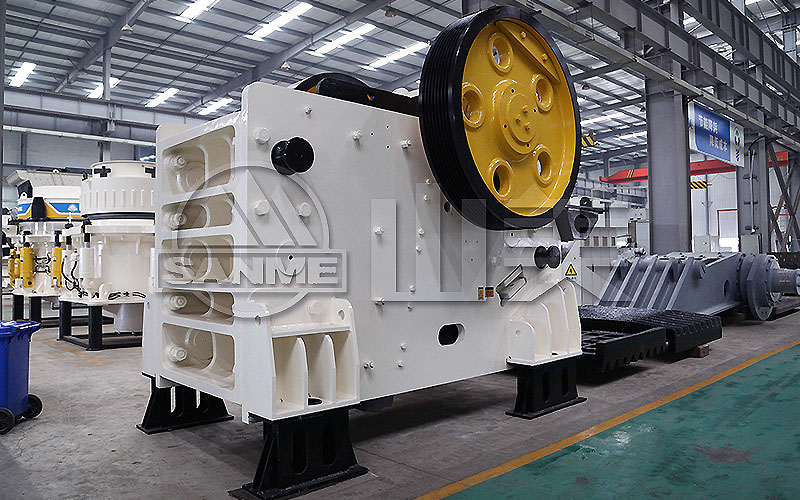 900*1200鄂式破碎機(jī)多少錢(qián)一臺(tái)？產(chǎn)量如何？