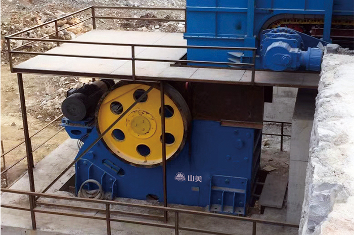 專業(yè)的破碎專家——顎式破碎機！