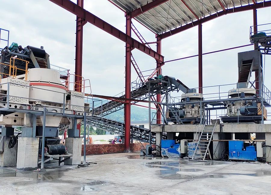 SMS系列多缸液壓圓錐破碎機(jī)，精品骨料生產(chǎn)線(xiàn)的理想選擇