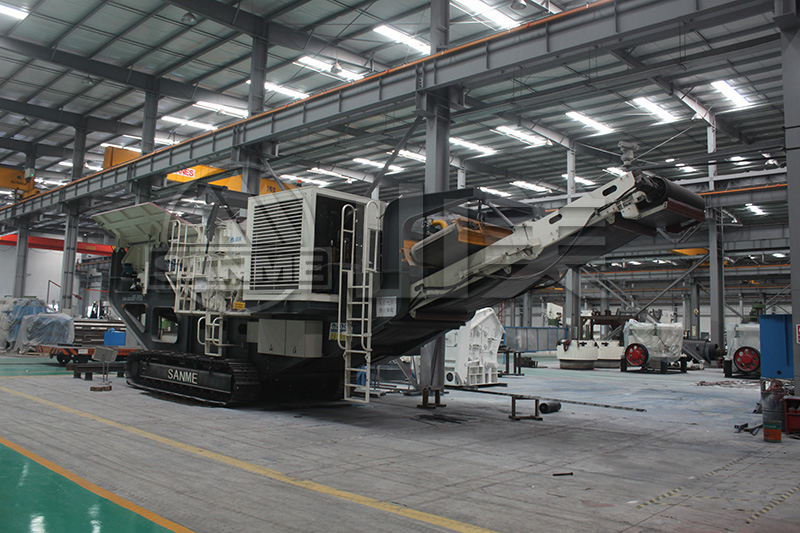 一臺移動履帶式破碎機多少錢？