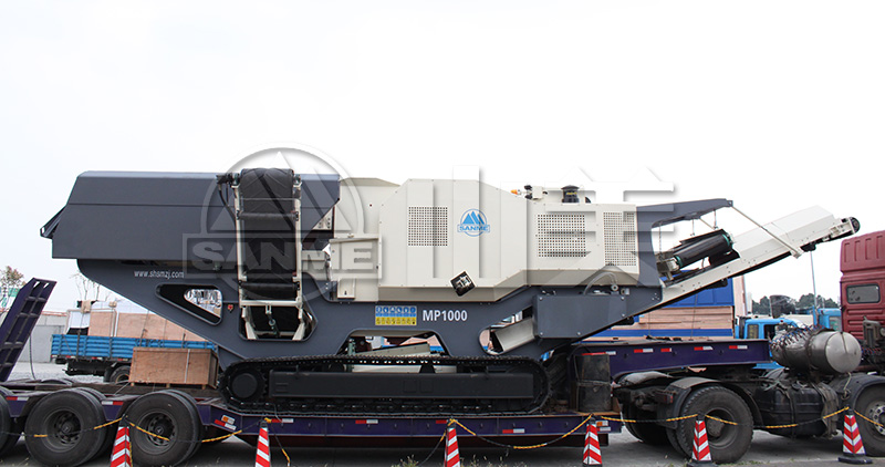 與傳統(tǒng)的固定式破碎機(jī)相比，移動破碎站有哪些特點(diǎn)？