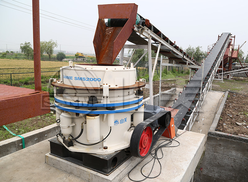 反擊破和圓錐破誰出粉量多？怎樣才能解決大量的出粉問題？